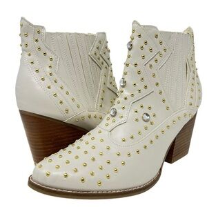 Coconuts by Matisse Cream Ankle Boots with Gold Accents